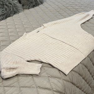 Samantha Off Shoulder Pullover
BEIGE - L
JAMISON